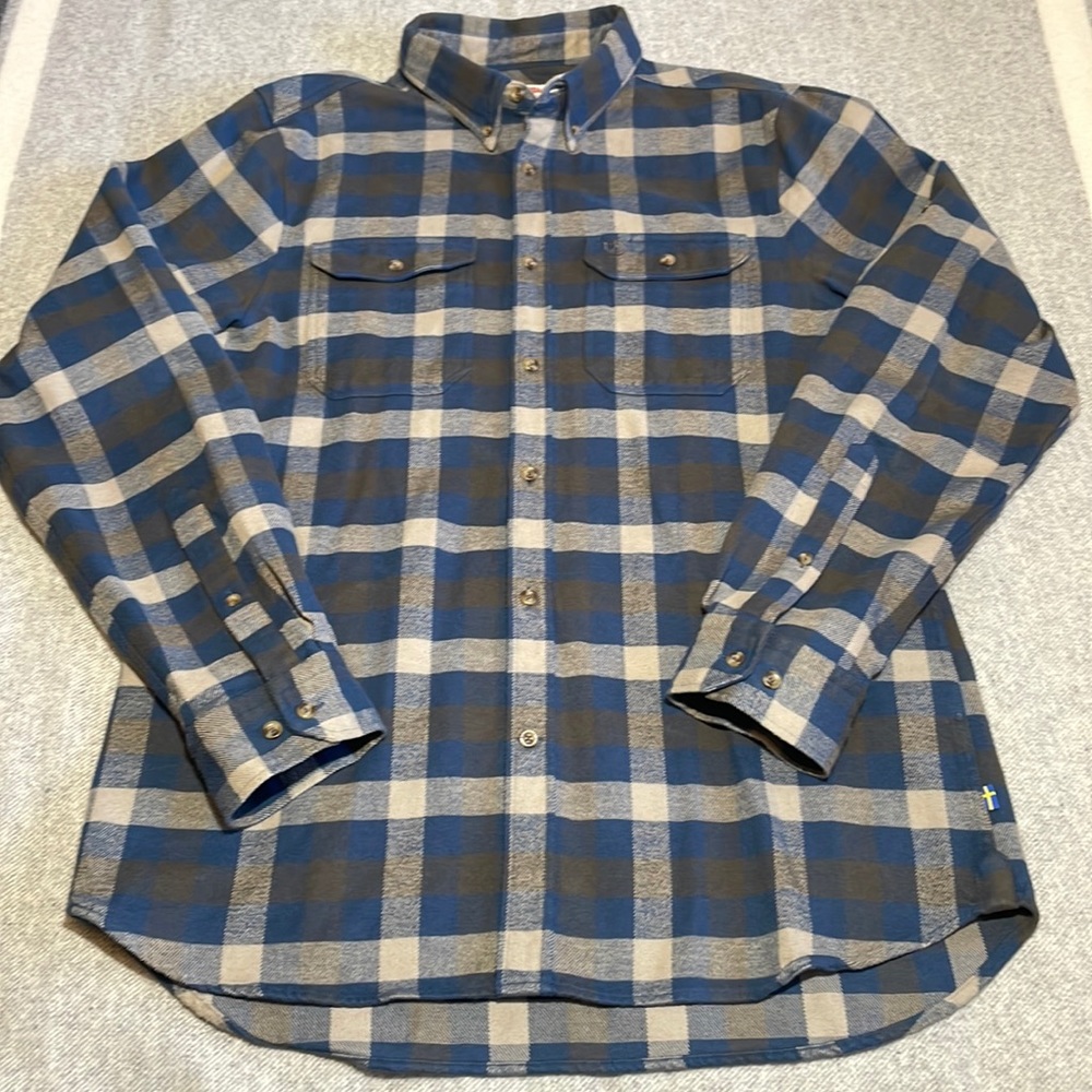Fjall Raven mens XL slim fit flannel